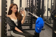 玉林我是一名瑜伽锻练外加兼职模特(我是一名瑜伽锻练外加兼职模特小说)