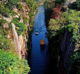 玉林附近旅游(附近旅游年票办理点)