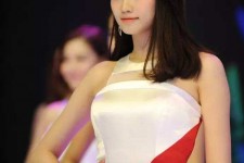 玉林成都特大模特兼职**(成都服拆模特兼职是实的吗)