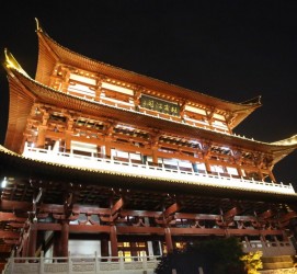 玉林长沙旅游攻略(长沙旅游攻略景点必去长沙美食街)