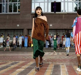 玉林广西民族大学兼职模特李琳(2022年即将升为公办的大学)