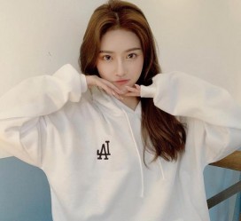 玉林女伴侣喜好兼职网拍模特的简单介绍