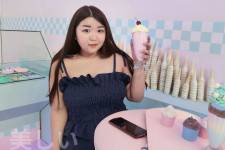 玉林胖模(胖模特穿衣搭配图片)