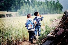 玉林河南一家四口结伴游中国2个月(河南适合一家四口旅游的地方)
