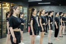 玉林兼职模特进修班(学生怎么兼职模特)