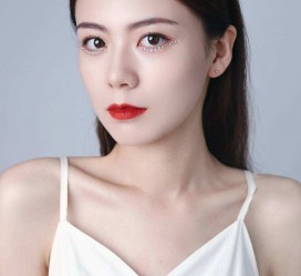 玉林兼职模特要打点模卡吗(兼职做模特要交钱拍模卡)