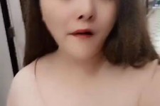 玉林美院系花兼职死商务模特(美院系花兼职商务模特第2部一边看球一边玩)