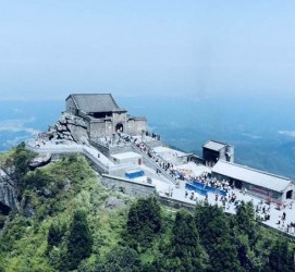 玉林湖南旅游攻略(武汉到湖南旅游攻略)