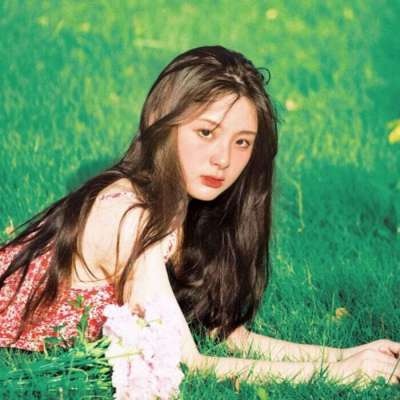 玉林伴游女生谢珞欣的资料