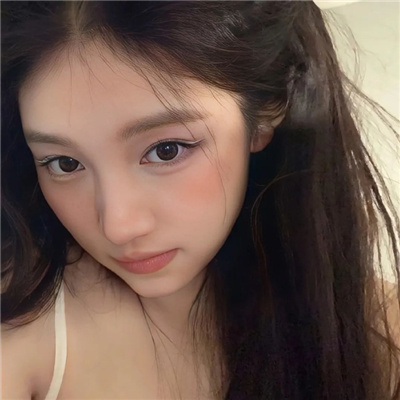 玉林伴游女生秦婉兮的资料