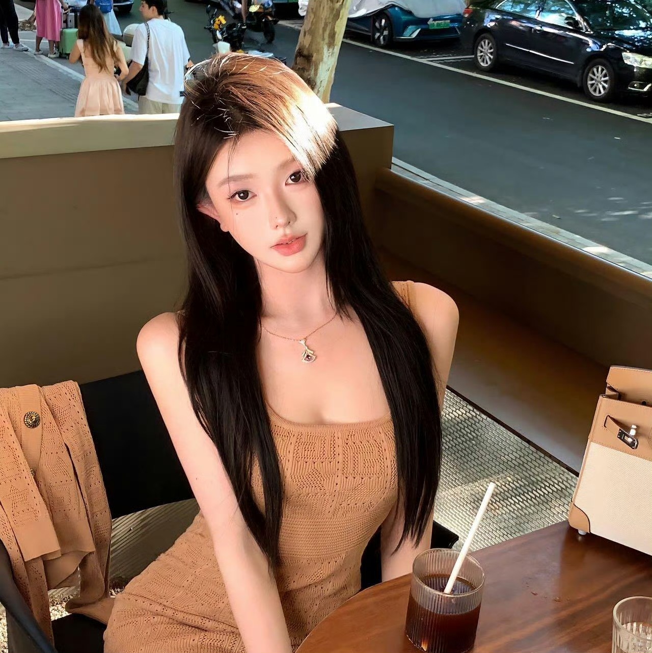 玉林伴游女生苏樱樱的资料