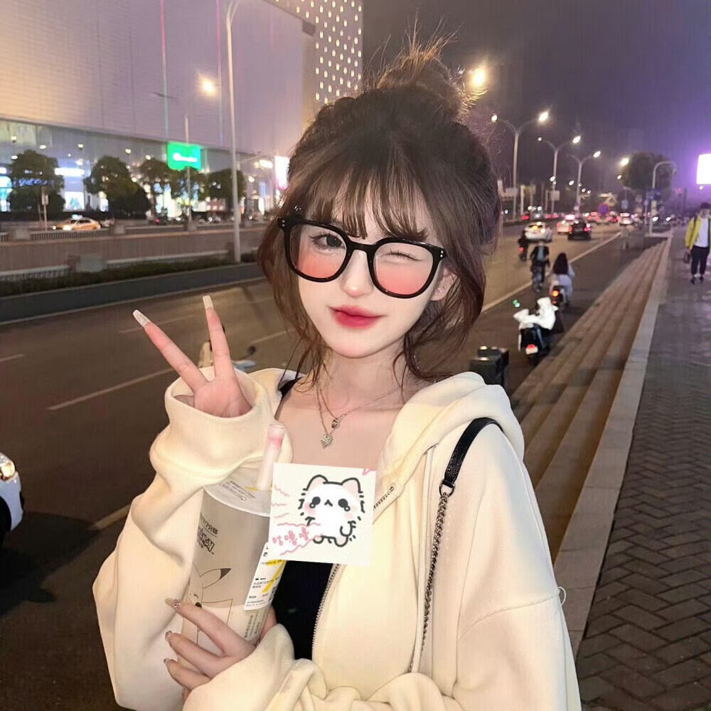 玉林伴游女生KIKI的资料