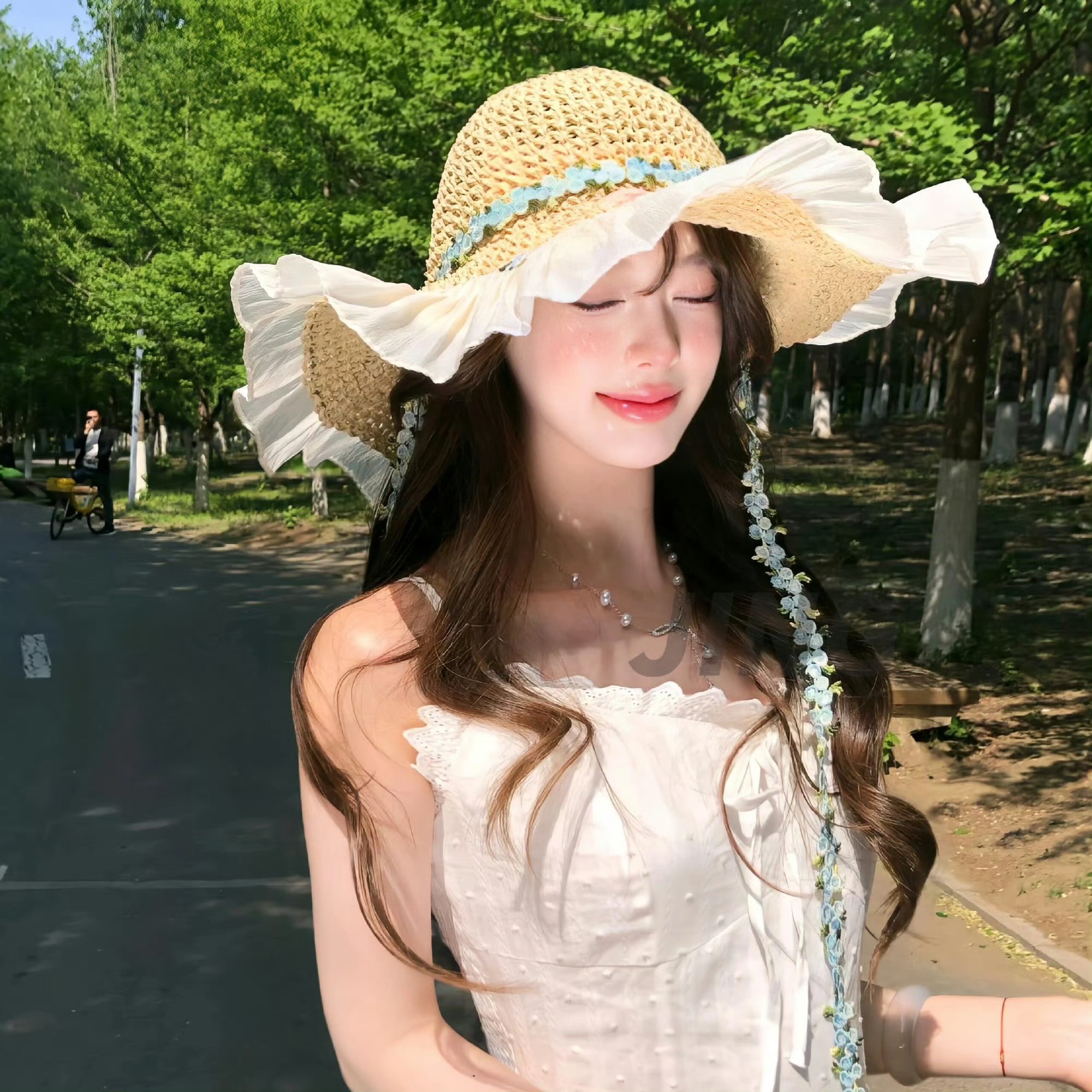玉林伴游女生许曼姿的资料