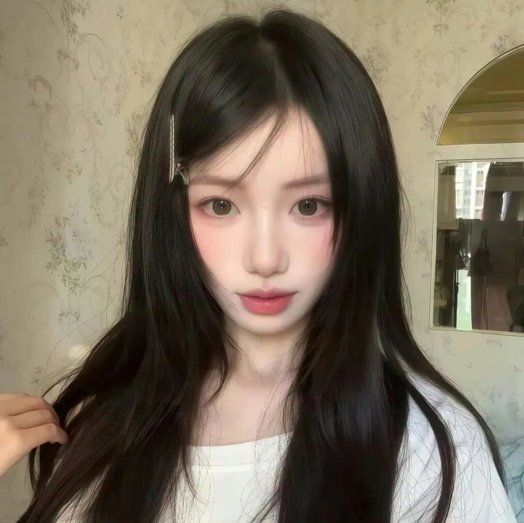 玉林伴游女生雨桐的资料