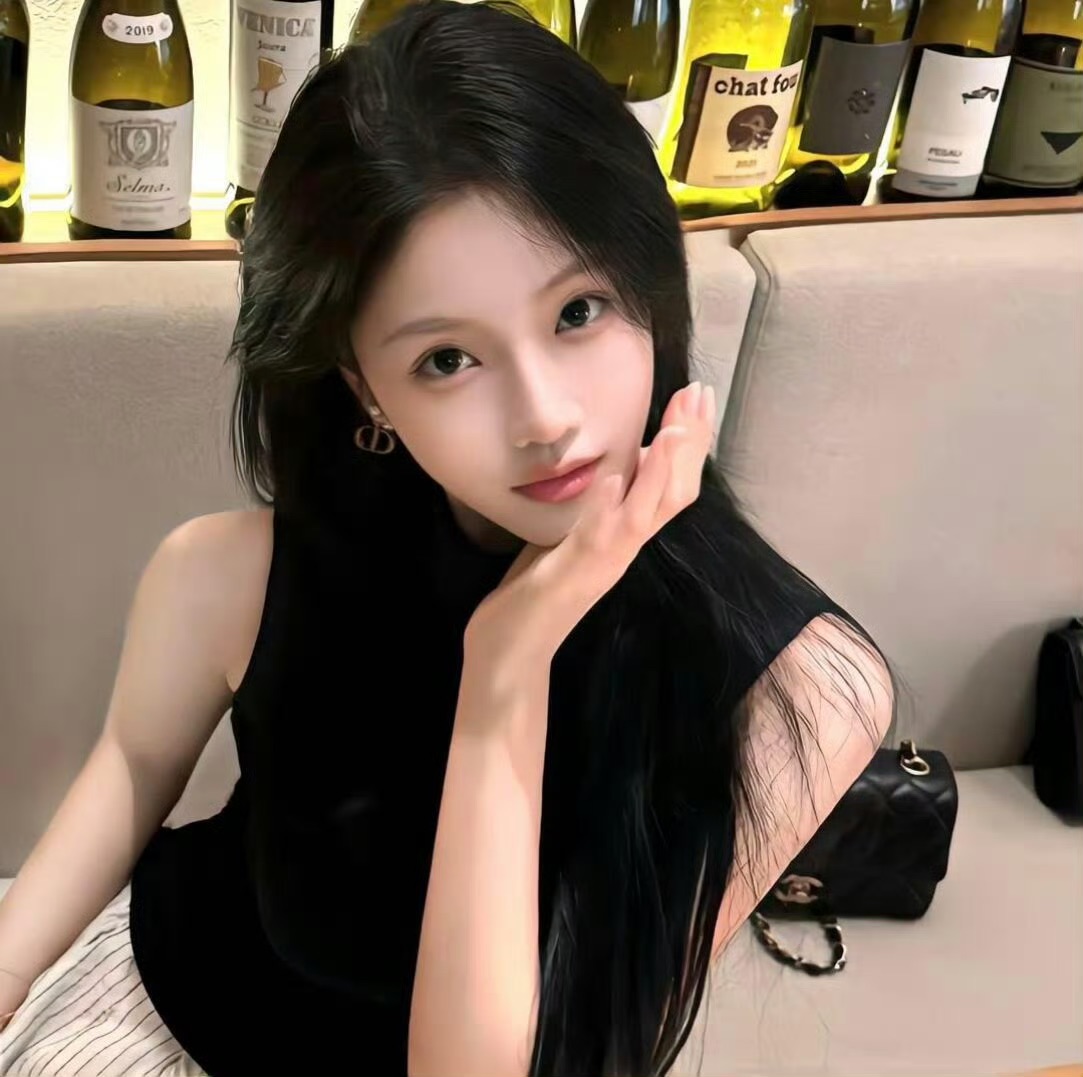 玉林伴游女生阚梦蕊的资料