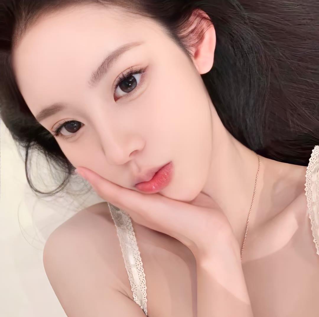 玉林伴游女生佛白易的资料