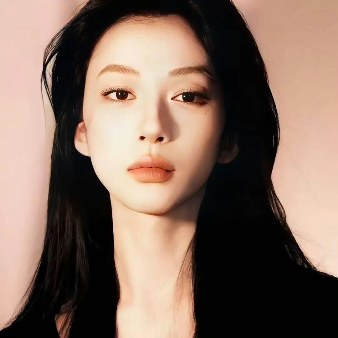 玉林伴游女生佘锦的资料
