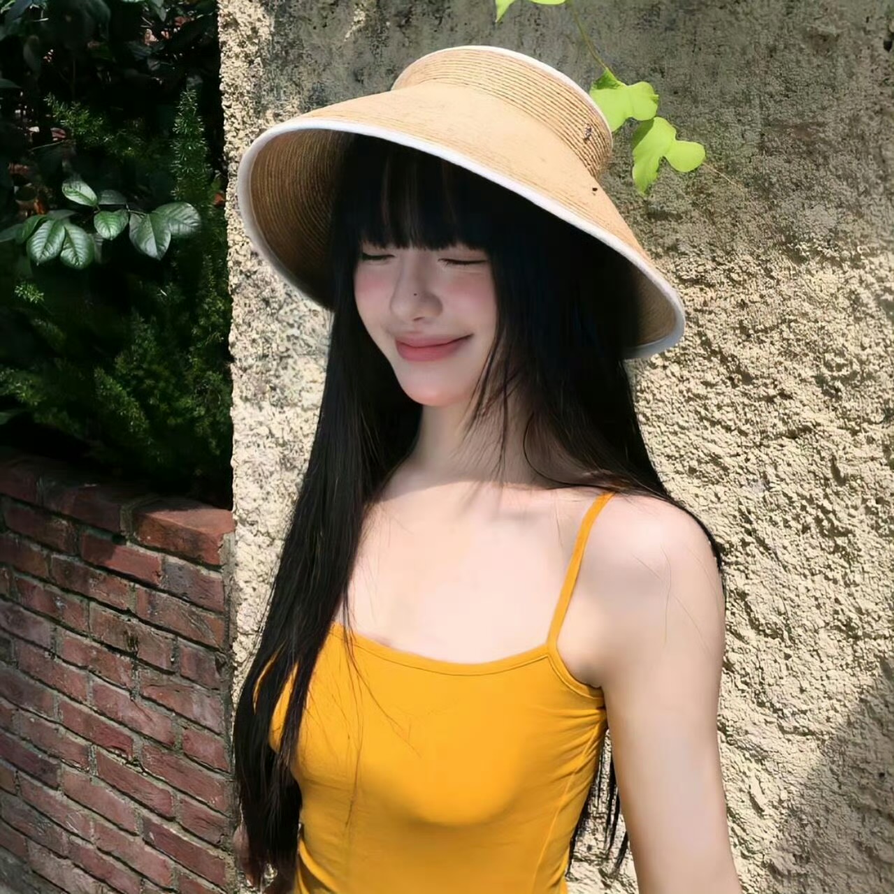 玉林伴游女生周丹的资料