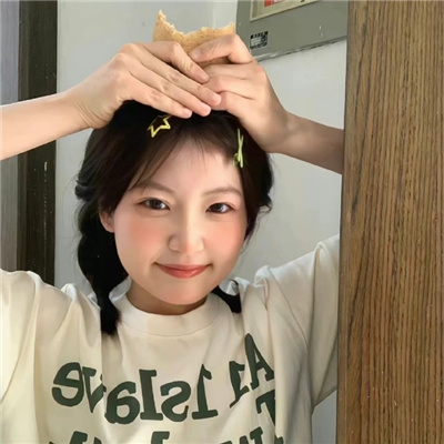 玉林伴游女生蒯慧雅