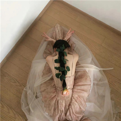 玉林伴游女生其荌的资料